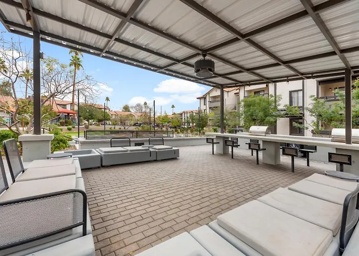 Luxury Retreat Pool Gym Wifi Tempe