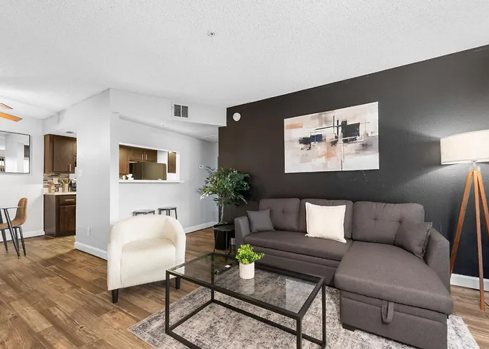 Luxury Retreat Pool Gym Wifi * Tempe